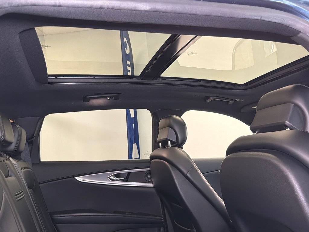 Used 2019 Lincoln Nautilus Reserve AWD/4WD image 11