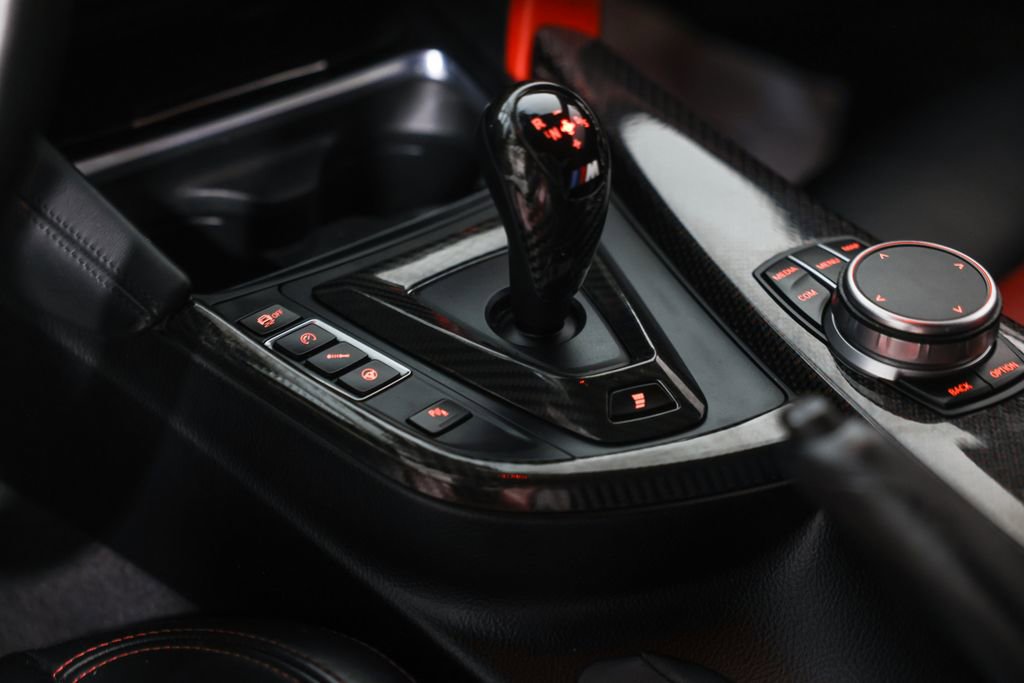 Used 2020 BMW M4 Coupe w/ Competition Package RWD image 32