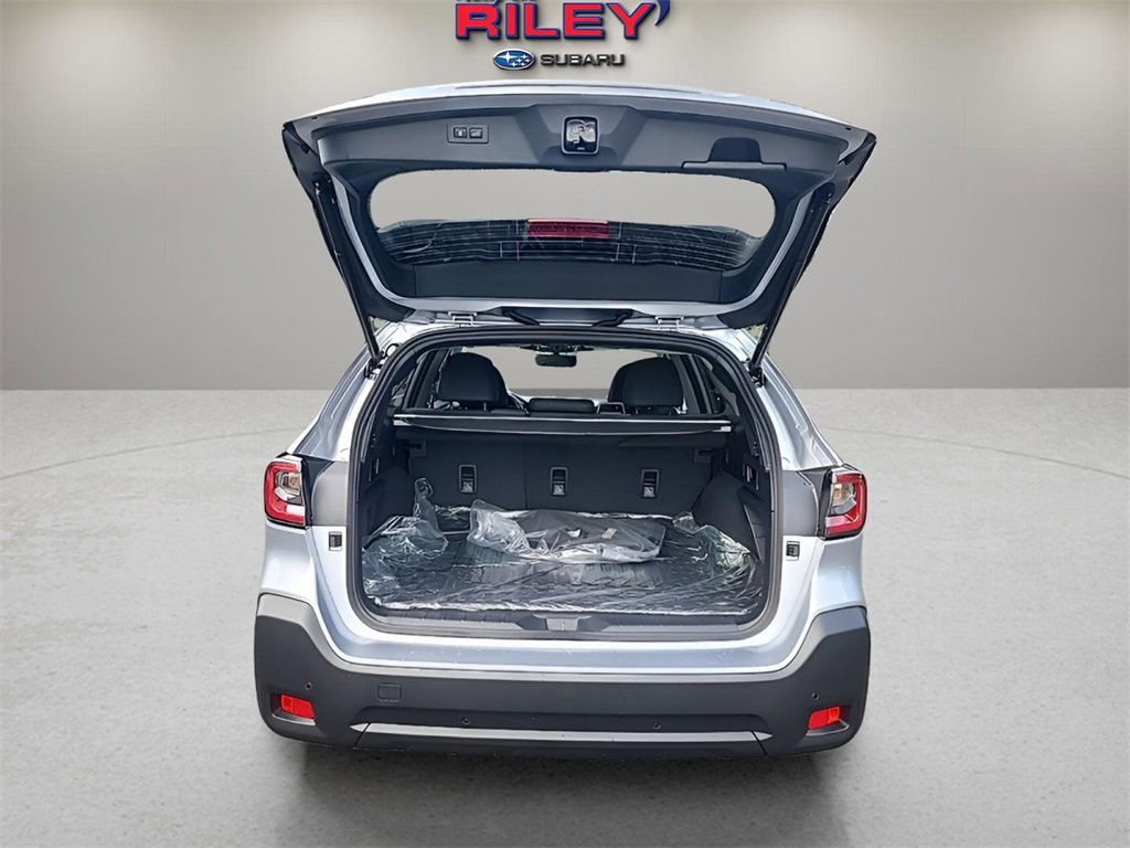 Used 2025 Subaru Outback Onyx Edition image 15
