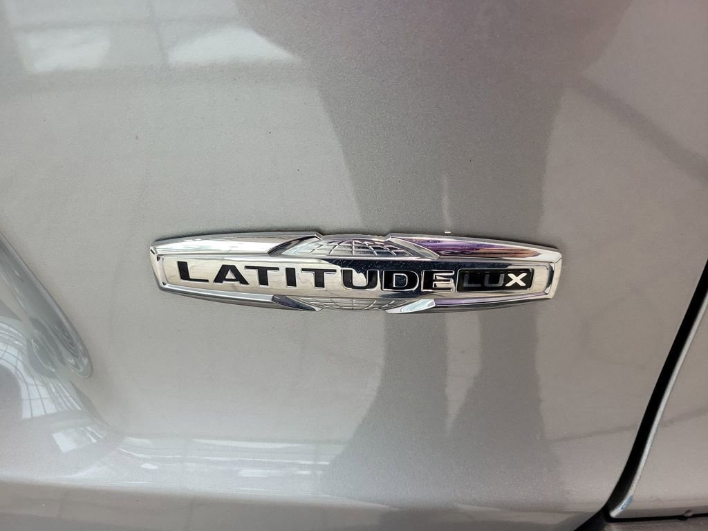 Used 2021 Jeep Cherokee Latitude Lux image 13