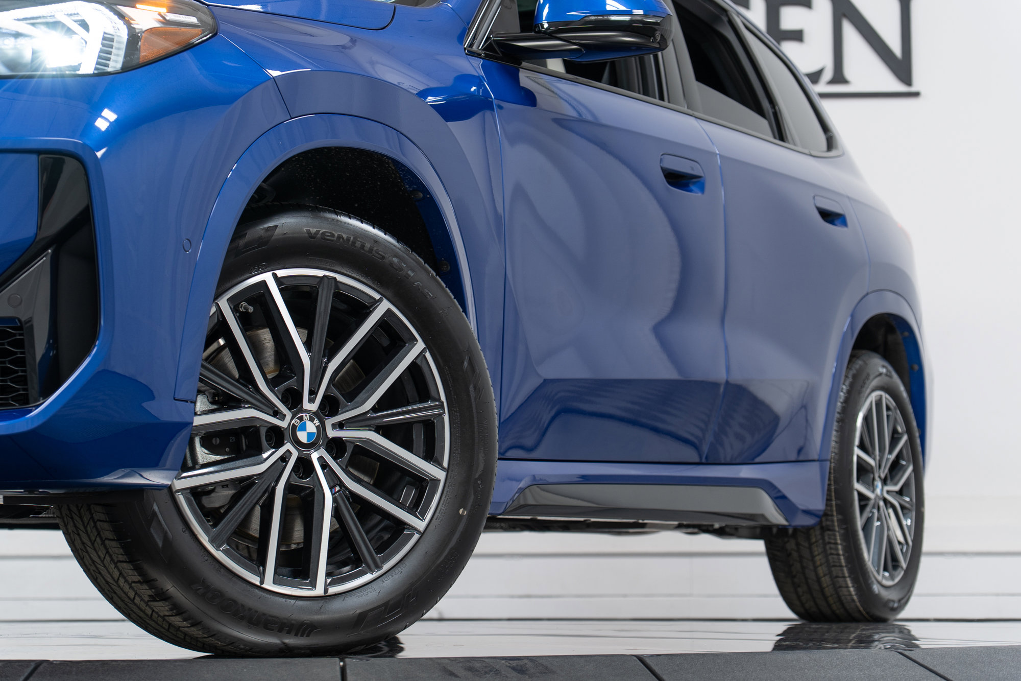 New 2026 BMW X1 xDrive28i w/ Technology Package image 27