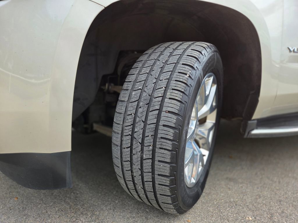 Used 2016 GMC Yukon SLT w/ Open Road Package image 32