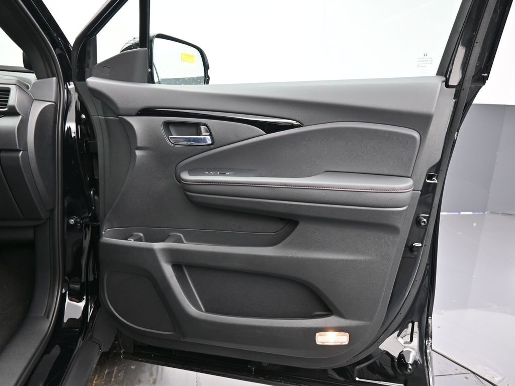New 2026 Honda Ridgeline Black Edition image 29