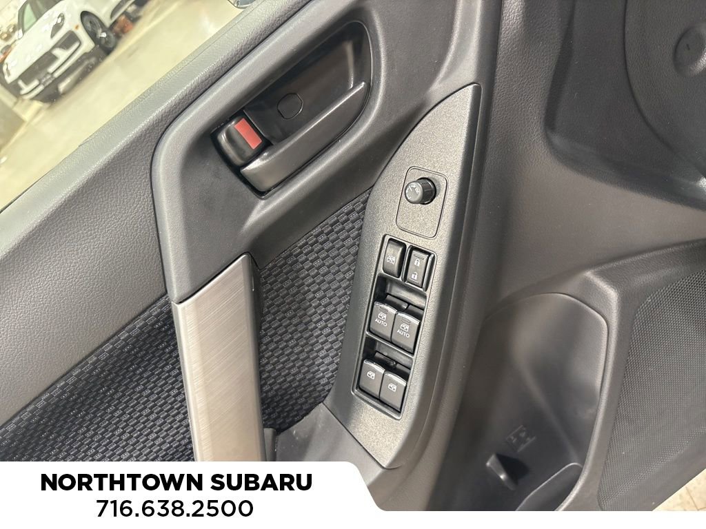 Used 2017 Subaru Forester 2.5i w/ Alloy Wheel Package image 22