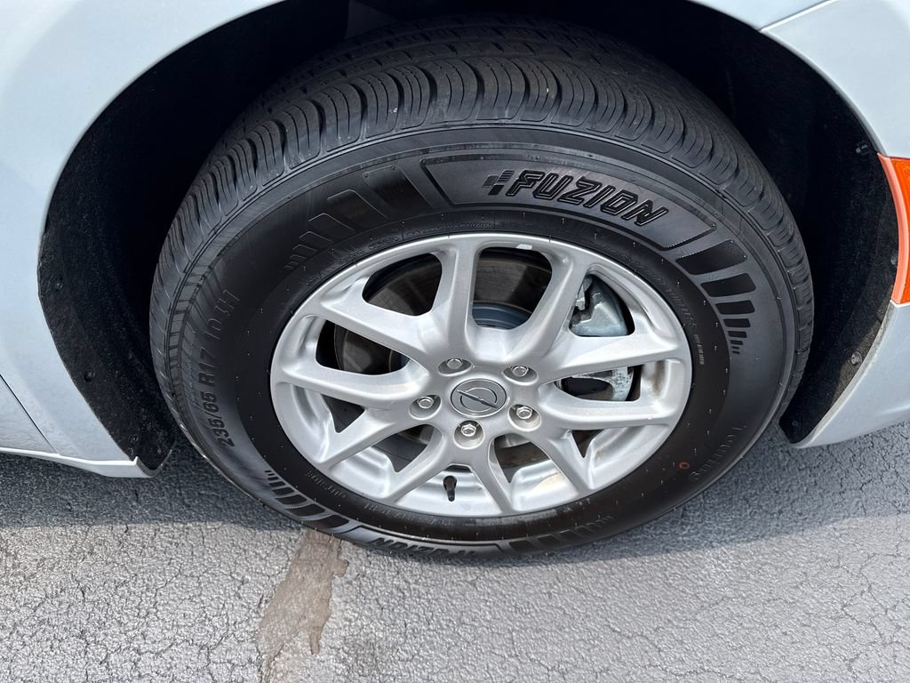Used 2024 Chrysler Pacifica Touring-L FWD image 27