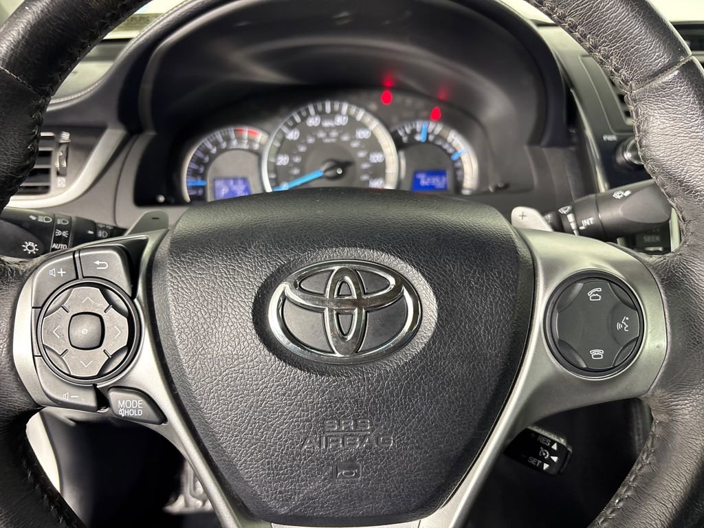 Used 2012 Toyota Camry SE w/ Leather Pkg image 15