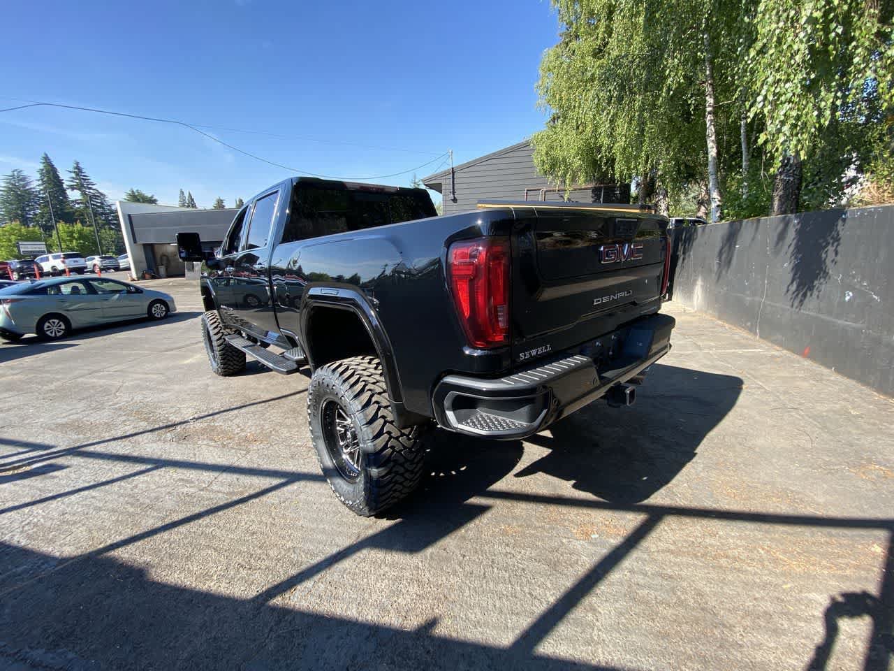 Used 2020 GMC Sierra 2500 Denali w/ Denali Ultimate Package AWD/4WD image 4