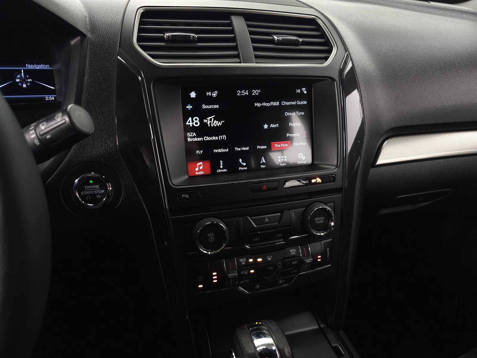 Used 2018 Ford Explorer XLT w/ Equipment Group 202A image 20