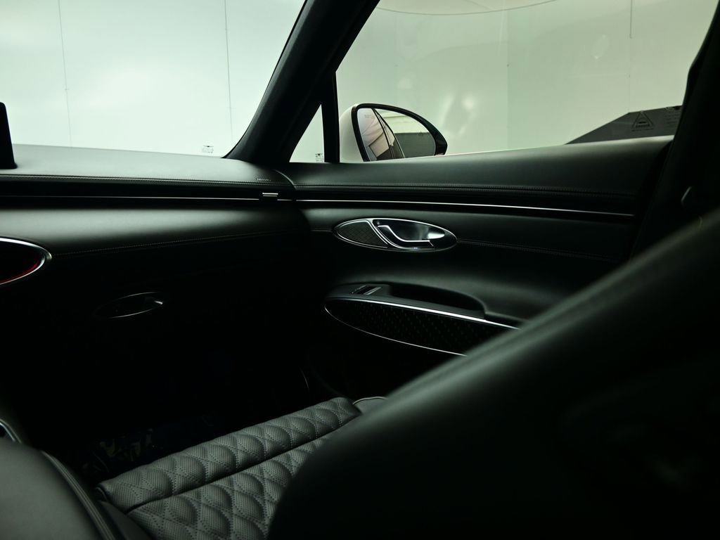 Used 2025 Genesis GV70 3.5T Sport w/ Sport Prestige Package image 44