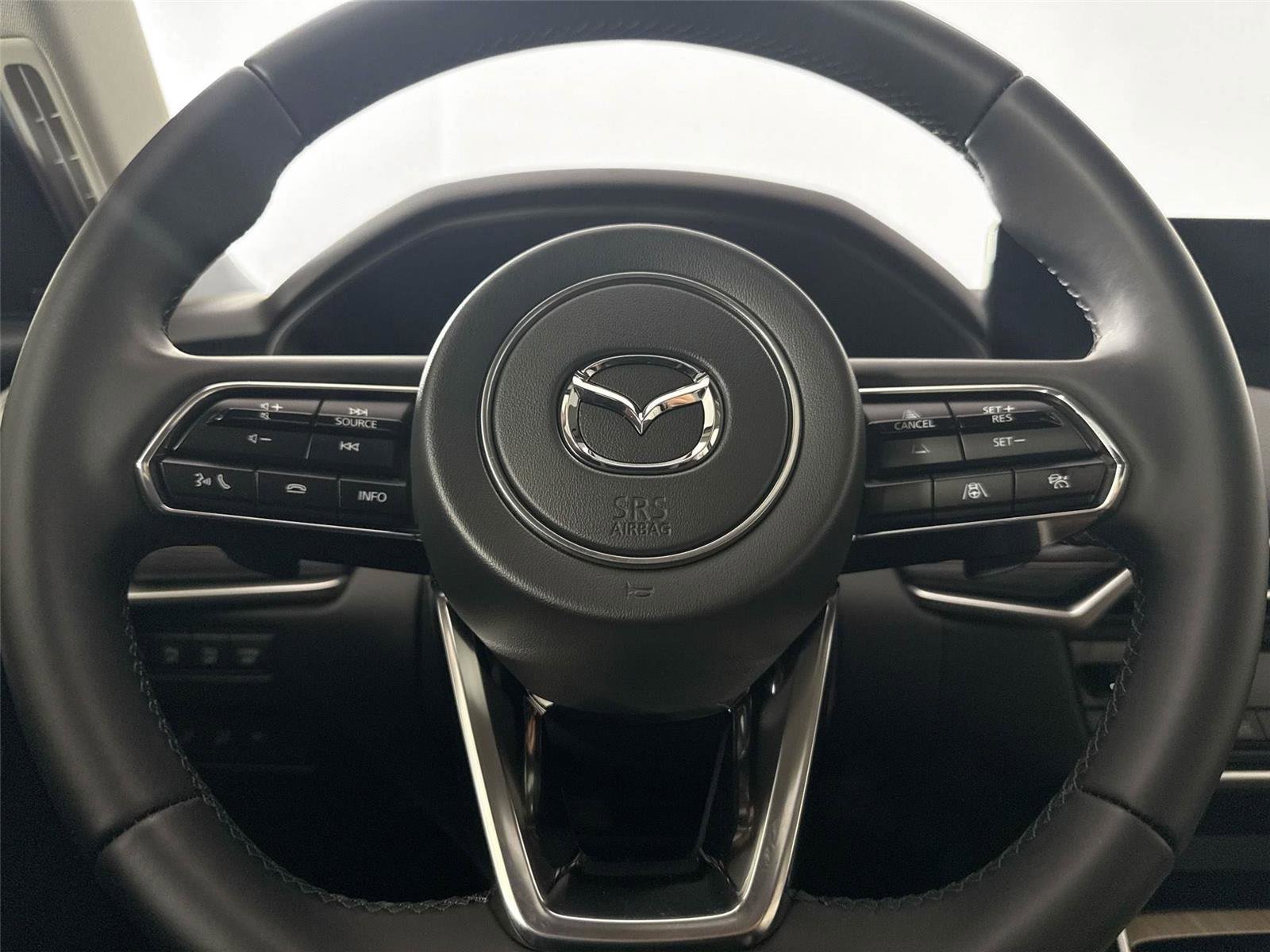 Certified 2025 MAZDA CX-70 3.3 Turbo w/ Premium Package image 16