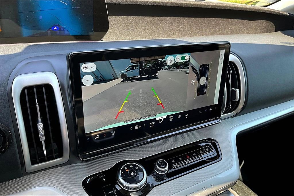 Used 2025 Ford Expedition Max Active AWD/4WD image 16