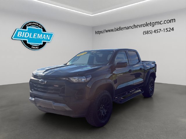 Used 2024 Chevrolet Colorado Trail Boss w/ Safety Package AWD/4WD image 3