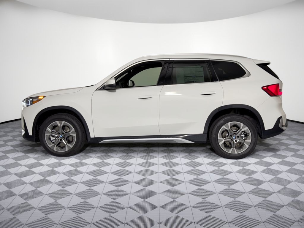 New 2027 BMW X1 xDrive28i AWD/4WD image 2