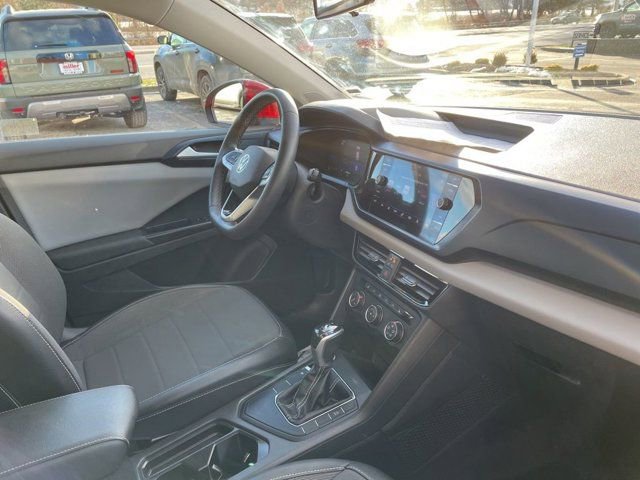 Used 2022 Volkswagen Taos SE image 8