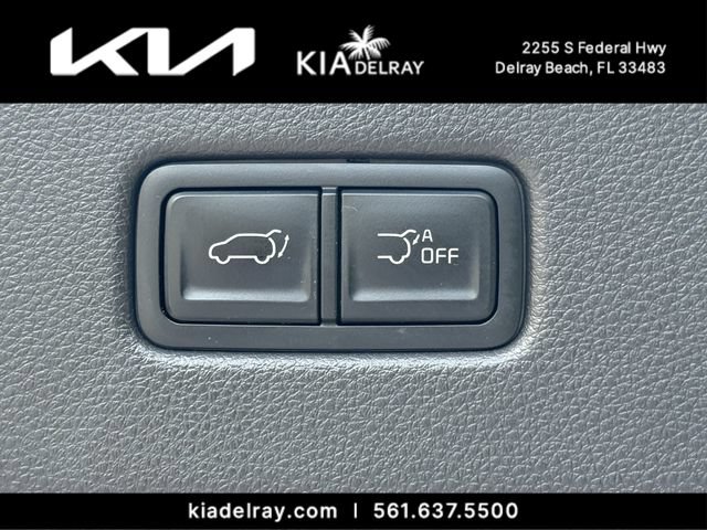 Certified 2024 Kia Carnival EX FWD image 9