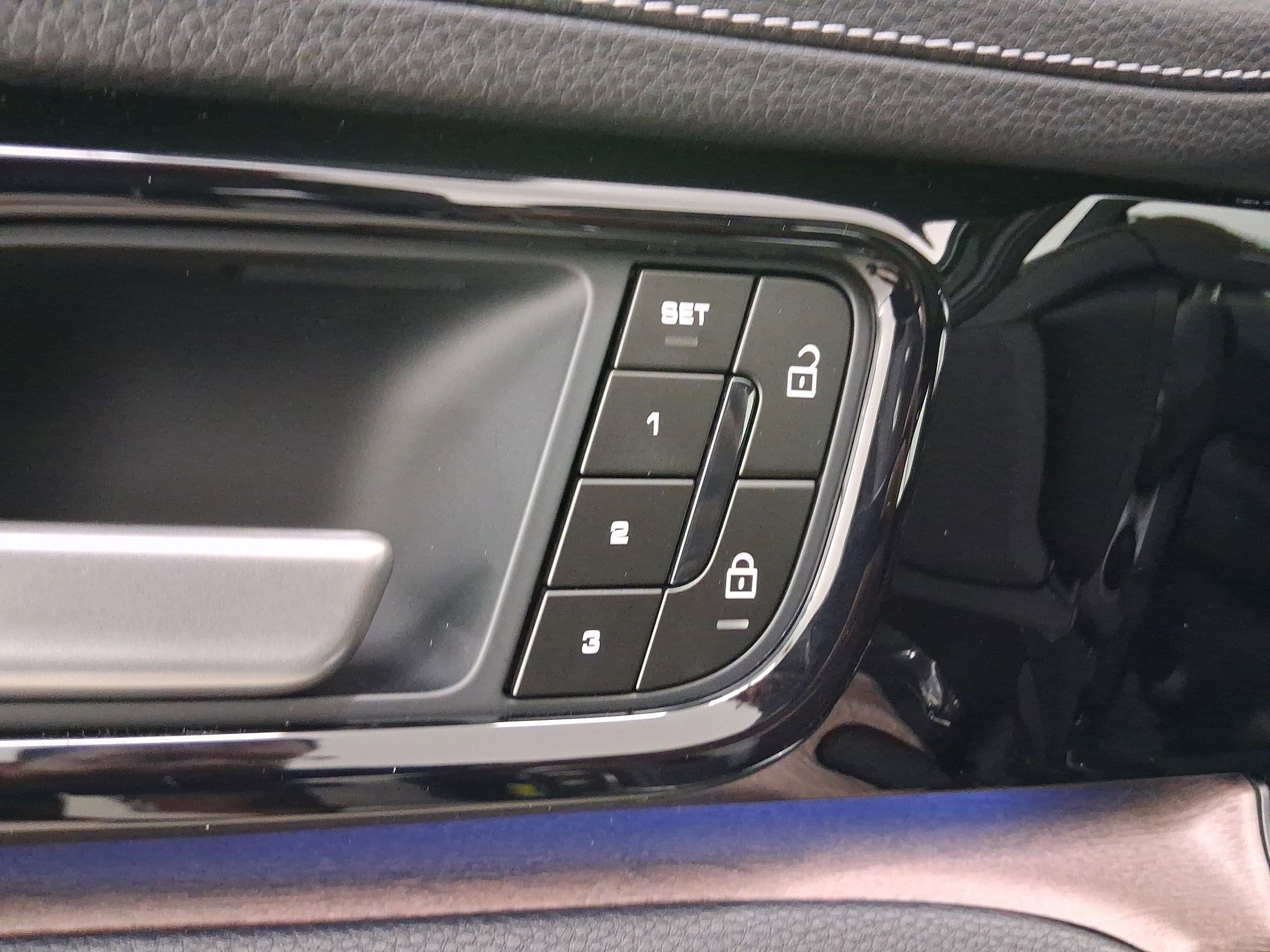 New 2026 Porsche Panamera 4 image 12