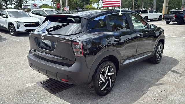 Used 2025 Nissan Kicks SV image 9