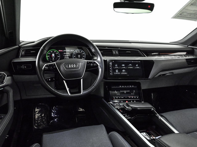 Certified 2023 Audi e-tron Prestige w/ Prestige Package image 19