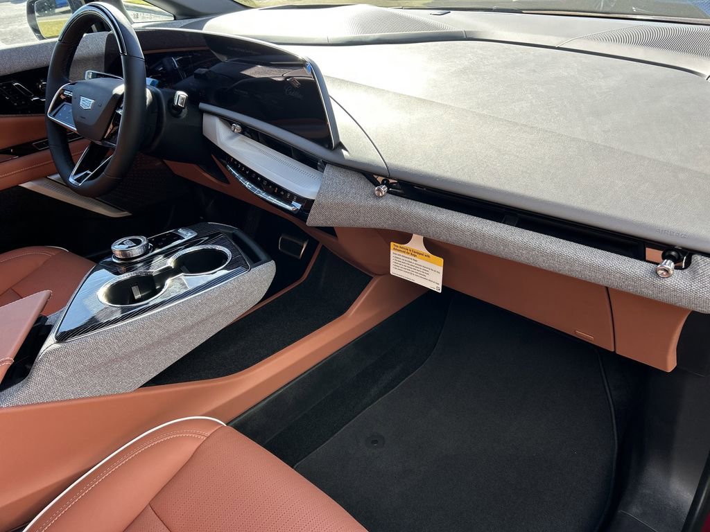 New 2026 Cadillac Optiq Luxury 2 image 11