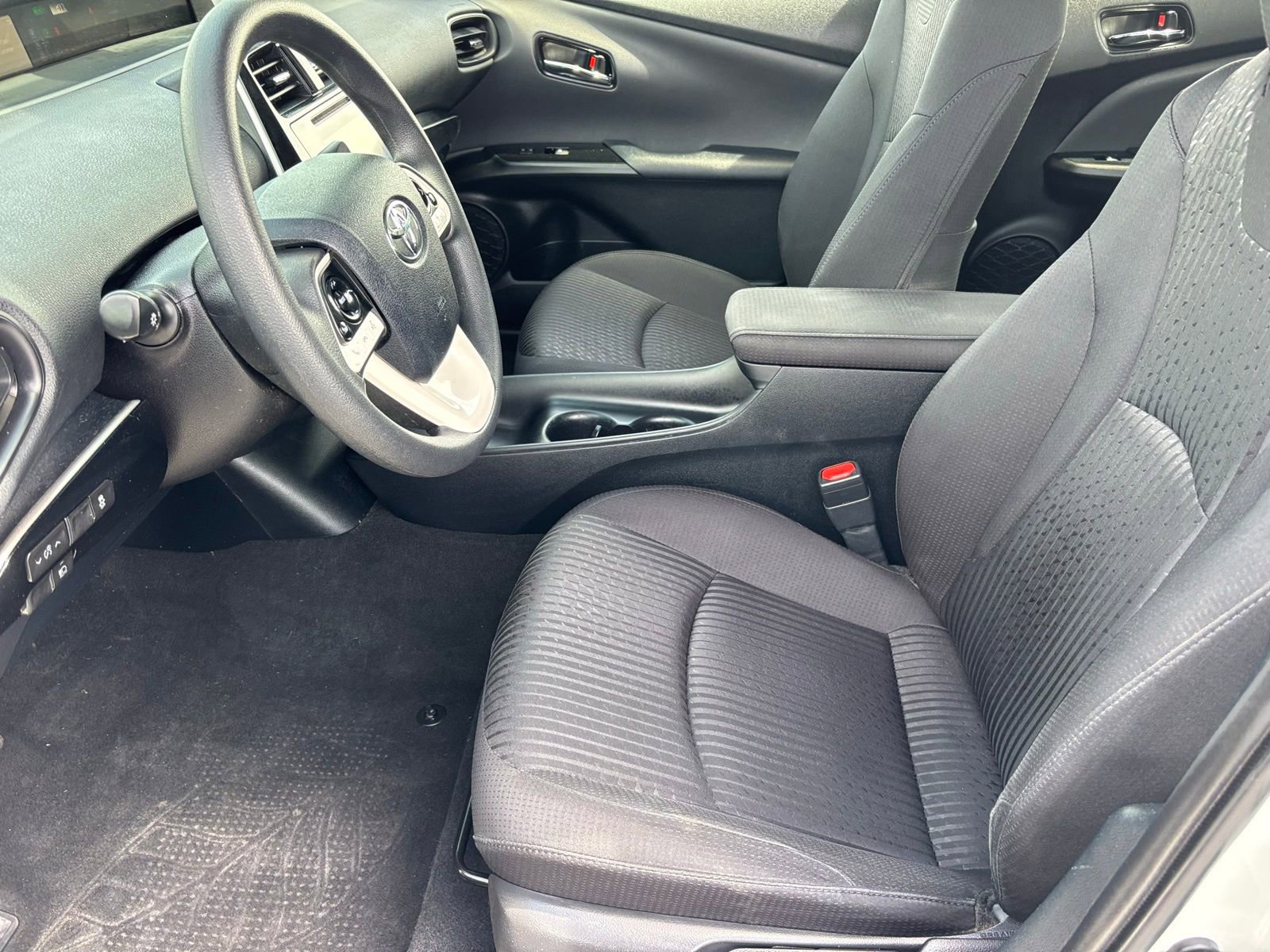 Used 2018 Toyota Prius Two image 16