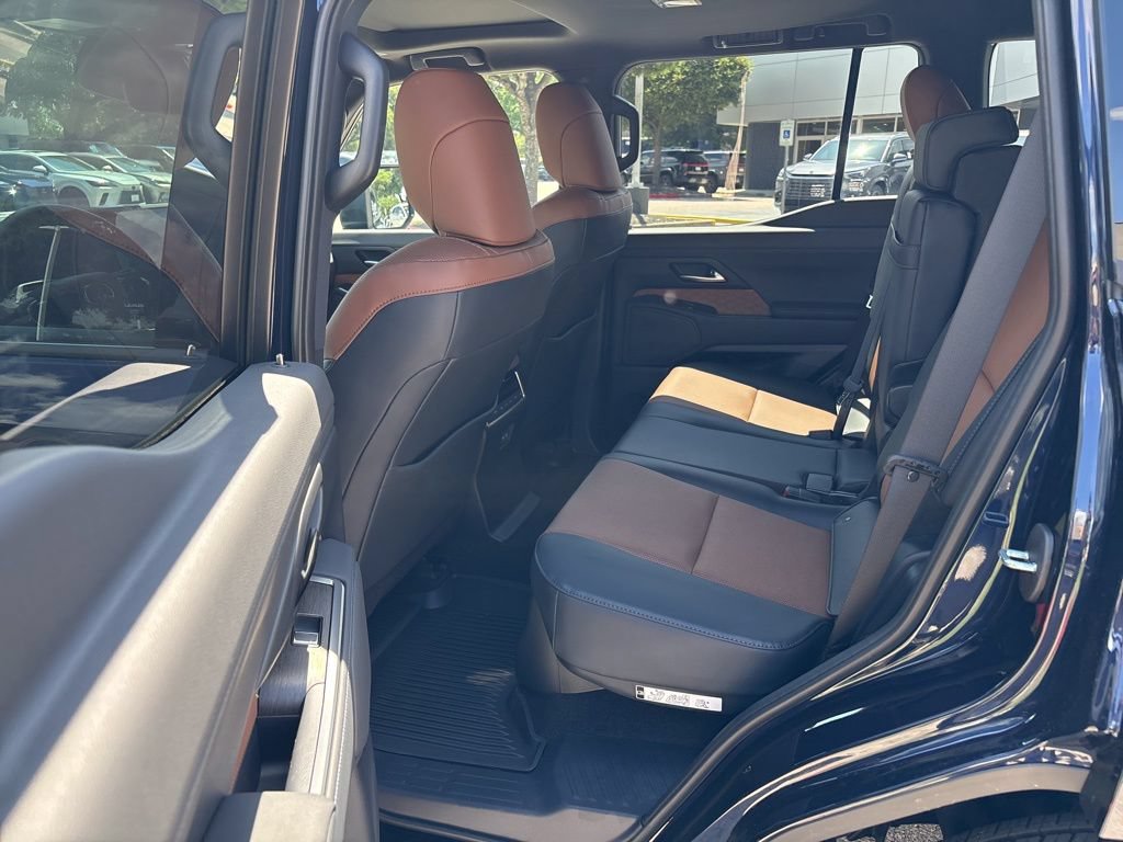 Certified 2026 Lexus GX 550 AWD/4WD image 21
