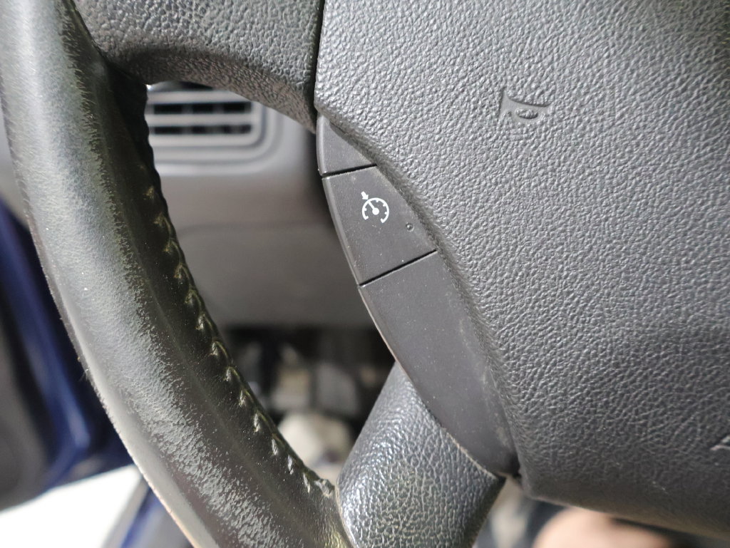 Used 2005 Buick LaCrosse CXL FWD image 27