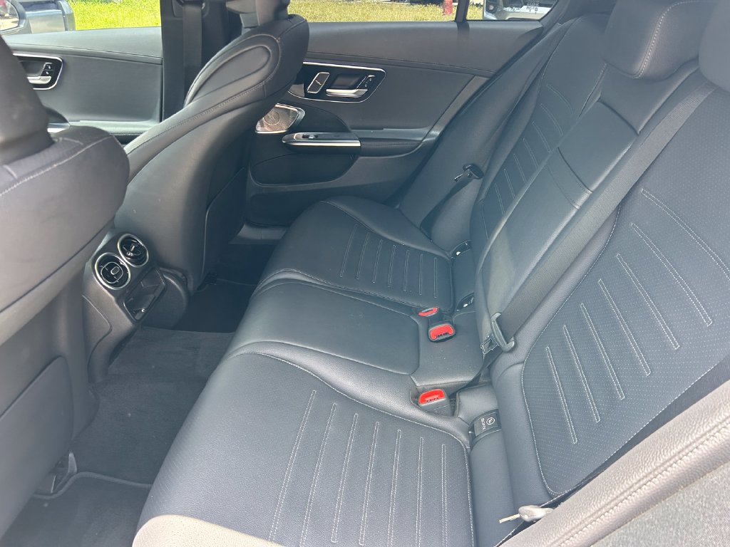 Used 2024 Mercedes-Benz C 300 4MATIC Sedan image 16