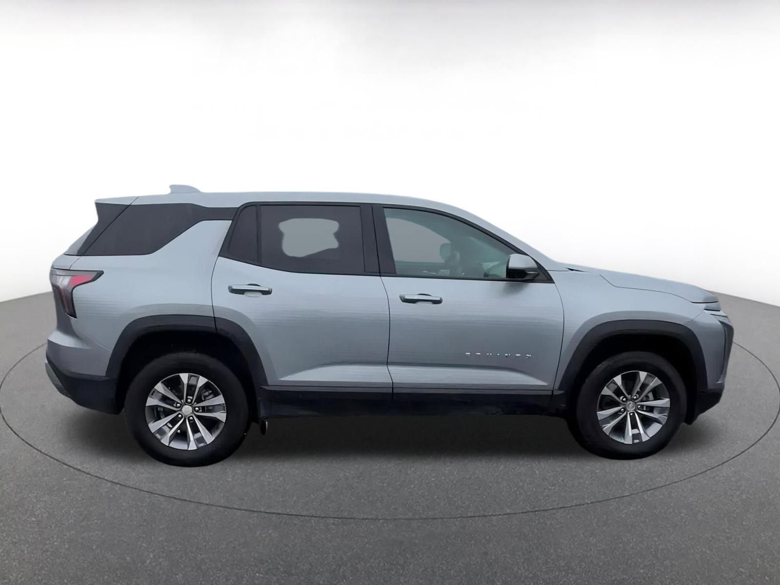 Used 2025 Chevrolet Equinox LT image 16