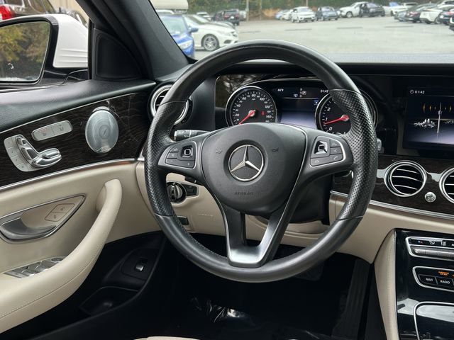 Used 2018 Mercedes-Benz E 400 4MATIC Sedan image 19