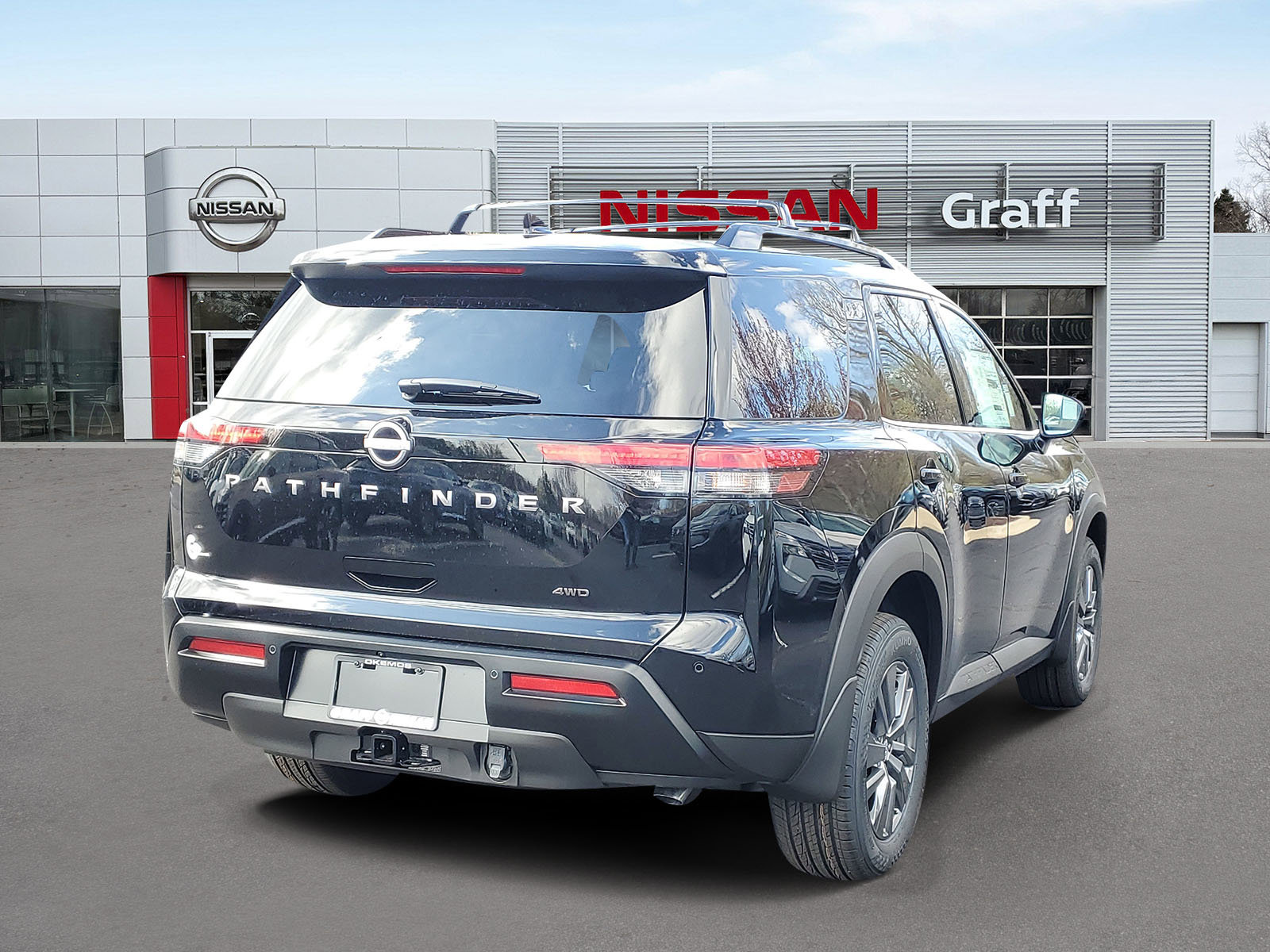 New 2026 Nissan Pathfinder SV w/ SV Premium Package image 3