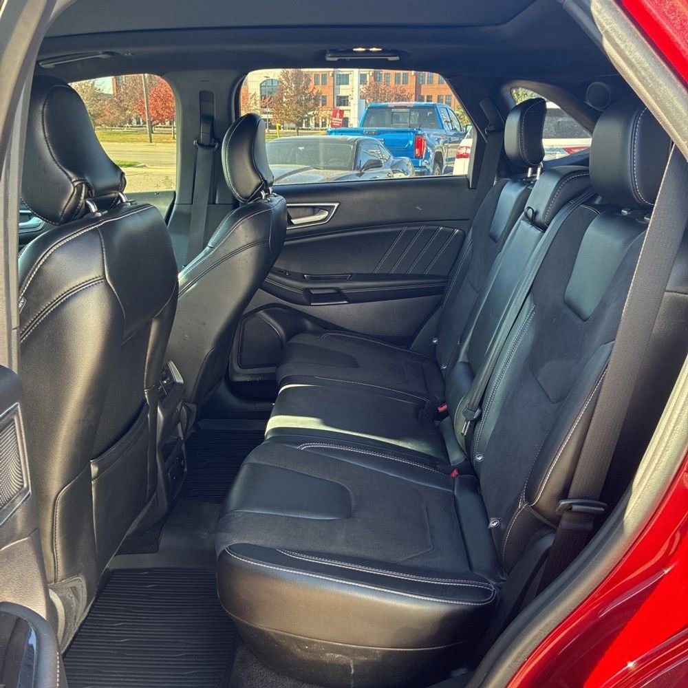 Used 2019 Ford Edge ST w/ Equipment Group 401A image 13