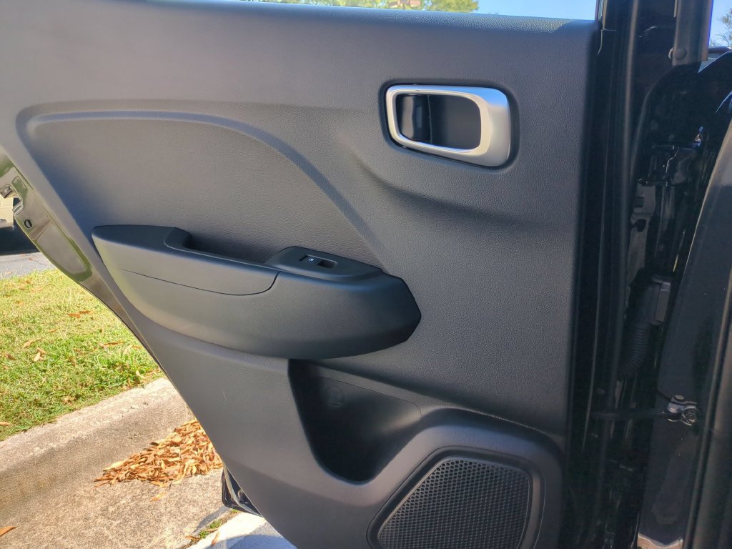 Used 2026 Hyundai Venue SEL FWD image 26