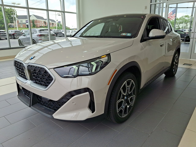 Certified 2026 BMW X2 xDrive28i w/ Technology Package AWD/4WD image 3