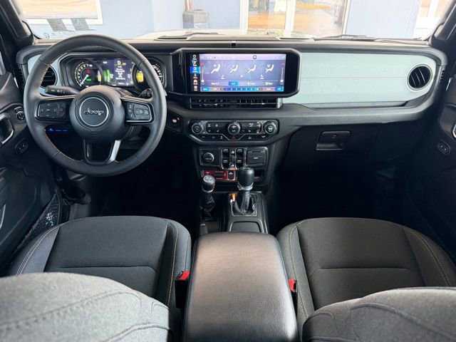 Used 2024 Jeep Wrangler Unlimited image 25