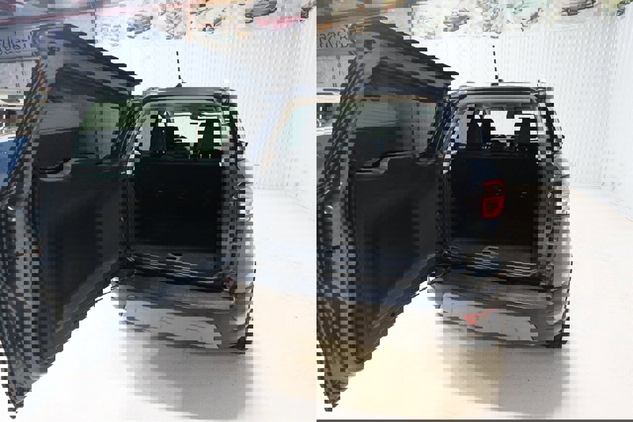 Used 2018 Ford EcoSport Titanium image 12