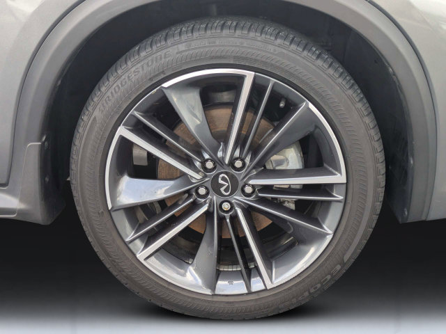 Used 2025 INFINITI QX50 Sport AWD/4WD image 11