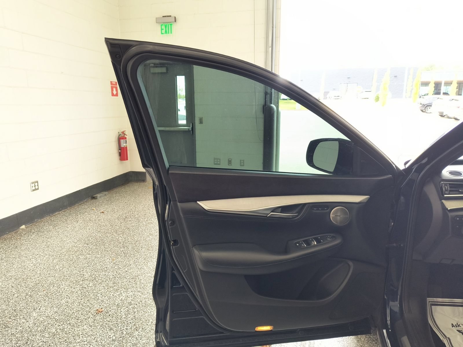 Used 2019 INFINITI QX50 Essential w/ Sensory Package FWD image 10