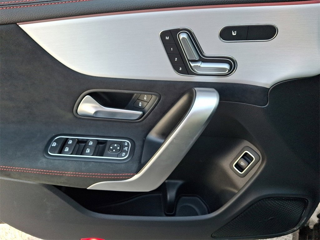 Used 2024 Mercedes-Benz CLA 250 4MATIC image 14