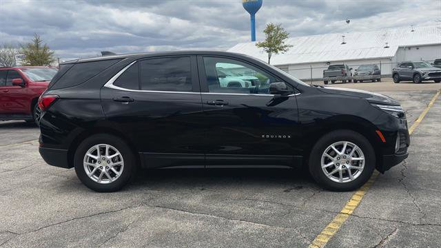 Used 2024 Chevrolet Equinox LT w/ LPO, Floor Liner Package AWD/4WD image 9
