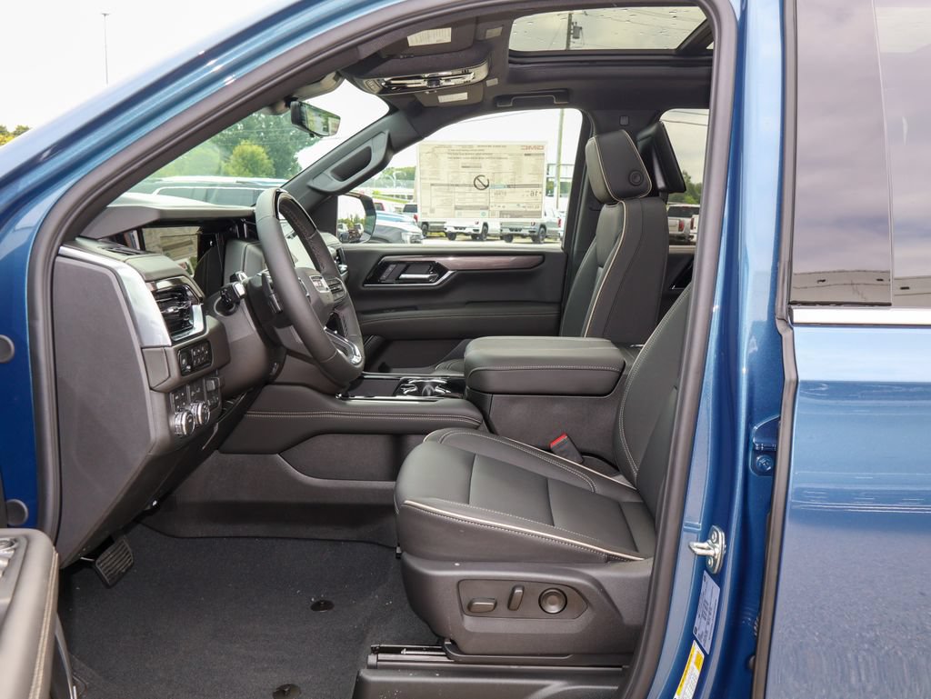 New 2026 GMC Yukon XL Elevation w/ Elevation Premium Package AWD/4WD image 8