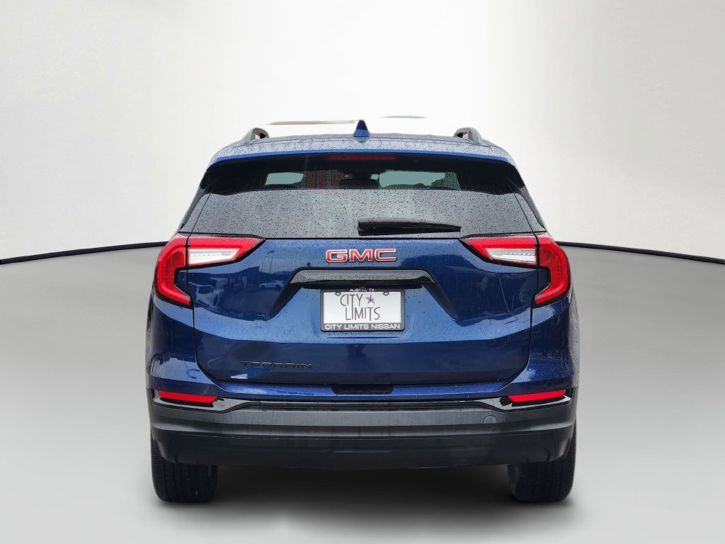 Used 2023 GMC Terrain SLE w/ Driver Convenience Package FWD image 6