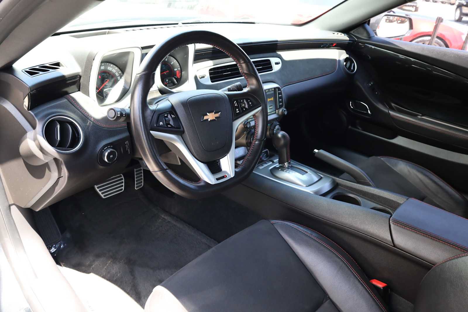 Used 2015 Chevrolet Camaro ZL1 RWD image 3