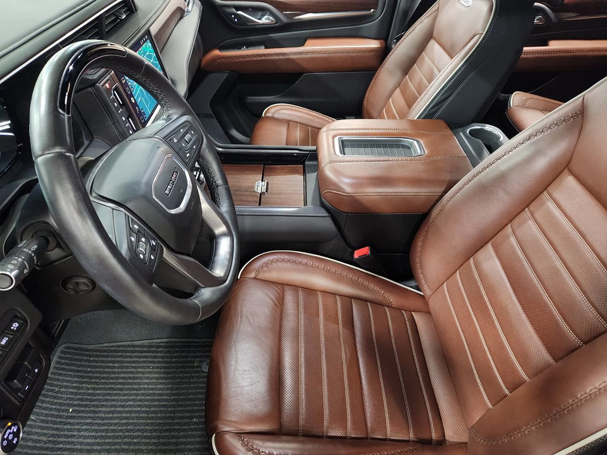 Used 2024 GMC Yukon XL Denali Ultimate AWD/4WD image 31