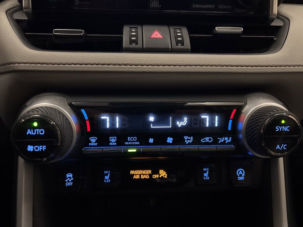 Used 2020 Toyota RAV4 XLE Premium image 20