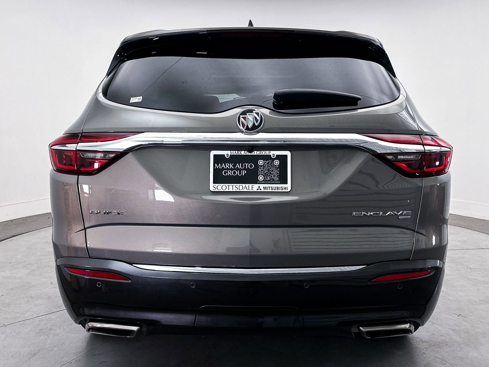 Used 2018 Buick Enclave Essence AWD/4WD image 15