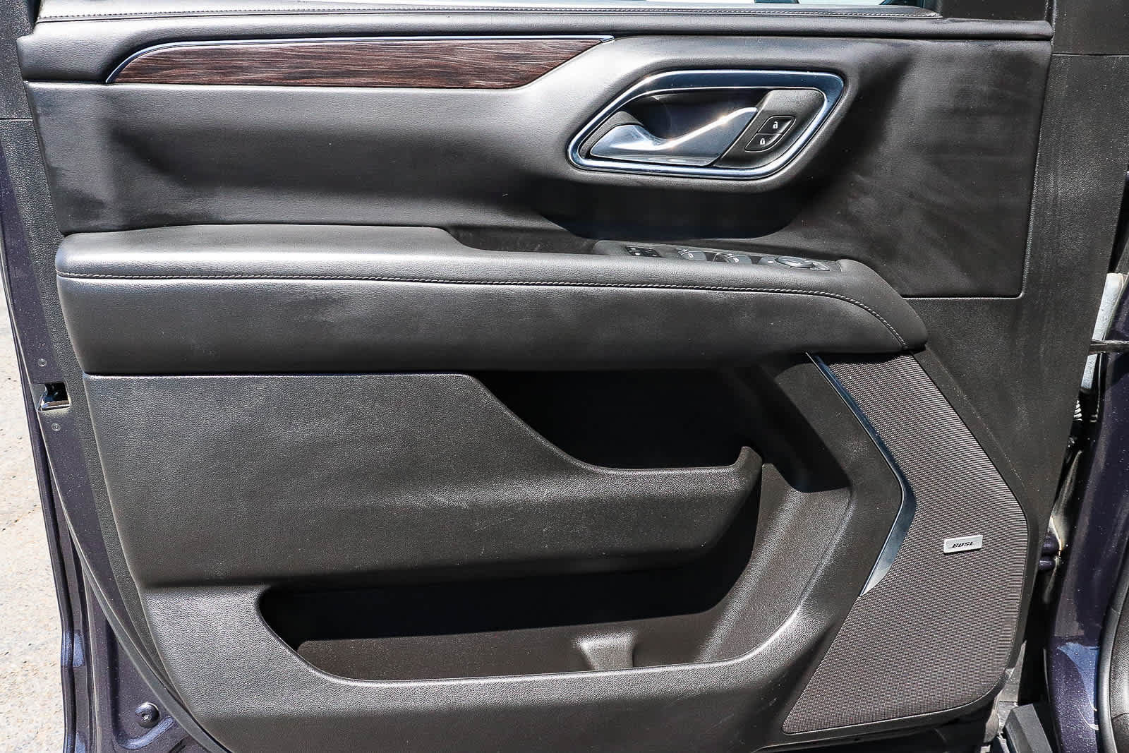 Used 2024 Chevrolet Suburban LT AWD/4WD image 32