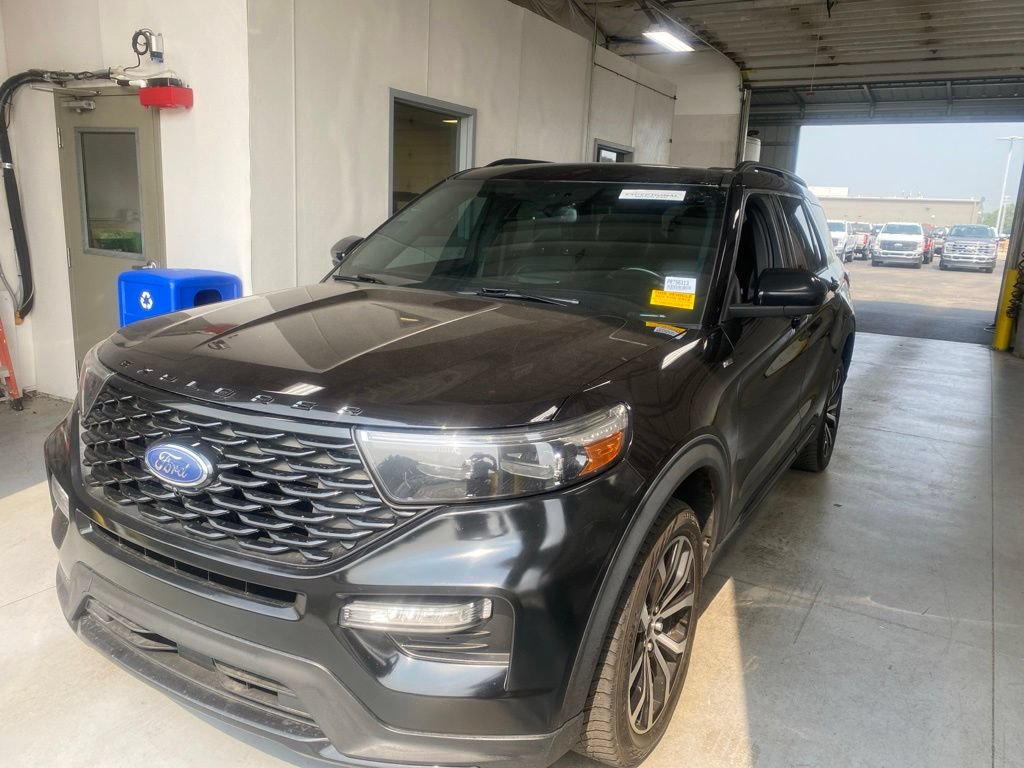 Used 2022 Ford Explorer ST-Line w/ Class IV Trailer Tow Package AWD/4WD image 2