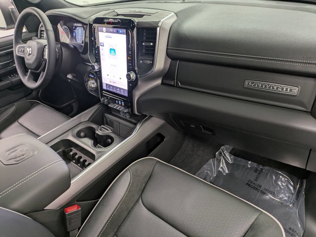 Used 2026 RAM 1500 Laramie w/ Sport Appearance Package AWD/4WD image 30