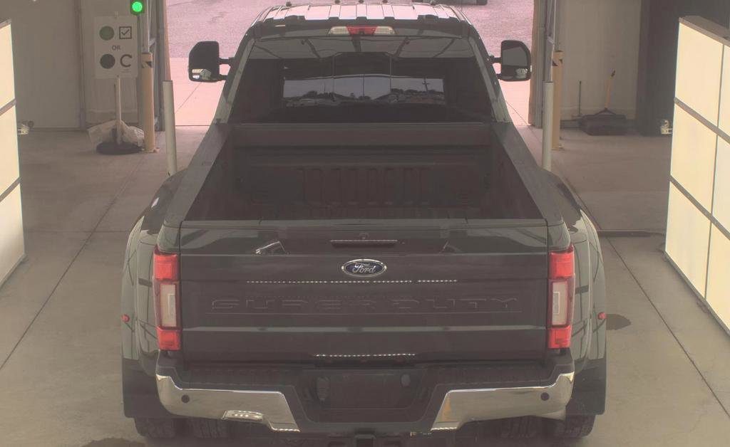 Used 2021 Ford F350 Lariat w/ Lariat Ultimate Package AWD/4WD image 6