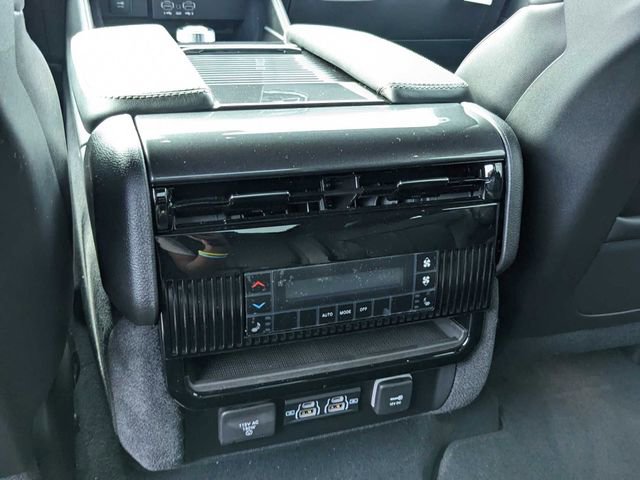 New 2024 Jeep Wagoneer 4WD w/ Premium Group I image 25